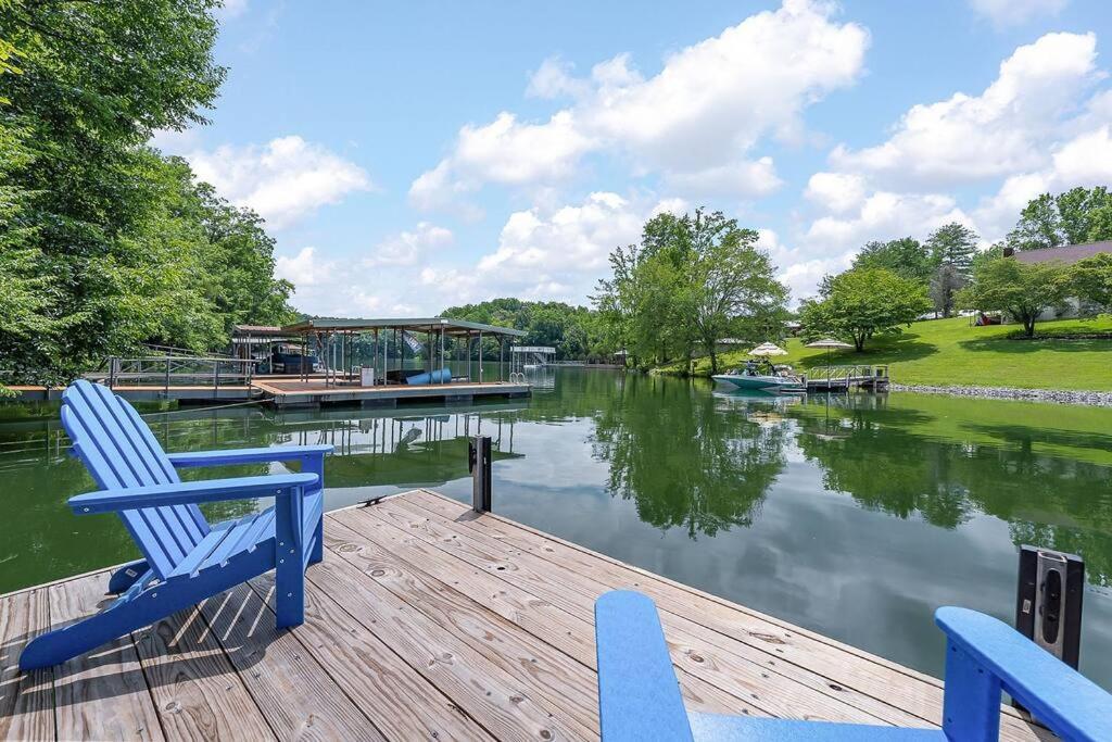 Rustic Cabin, Dock, Firepit, Kayaks & Games Winchester Dış mekan fotoğraf