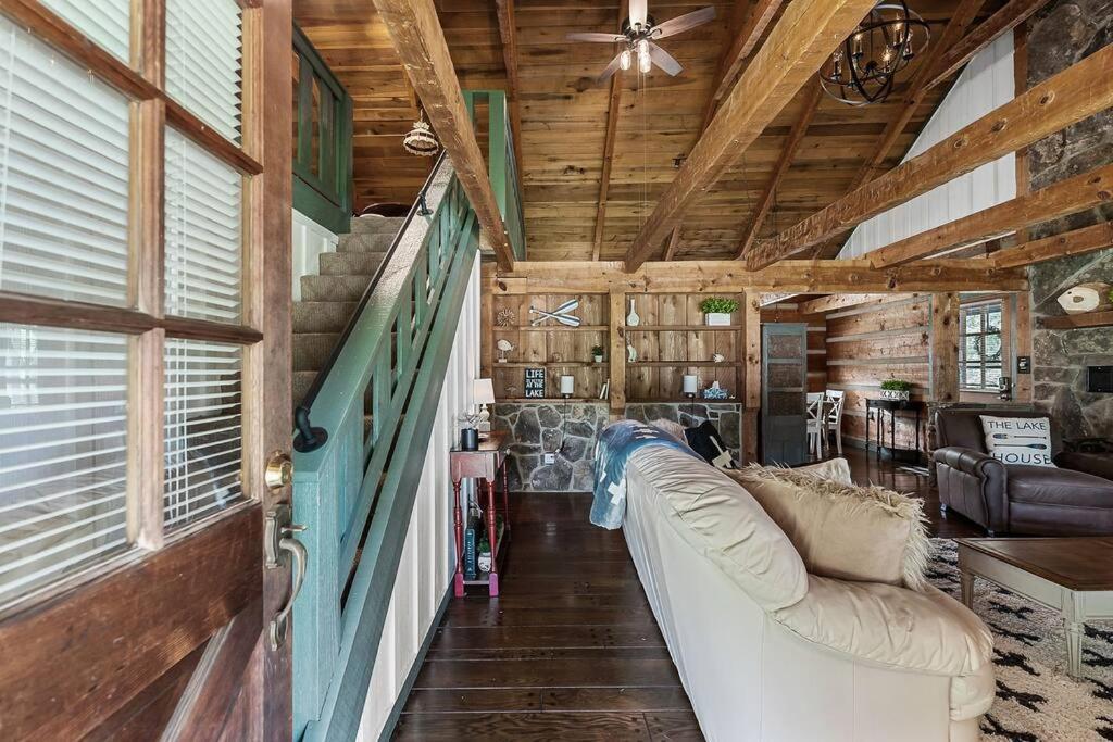 Rustic Cabin, Dock, Firepit, Kayaks & Games Winchester Dış mekan fotoğraf